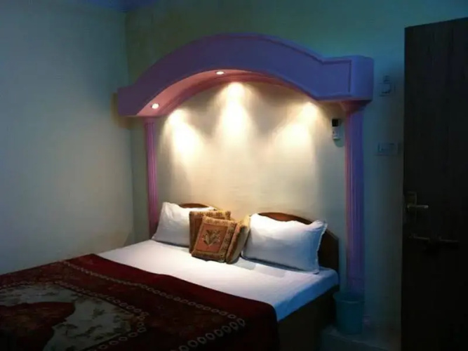 Hotel Saniya Palace
