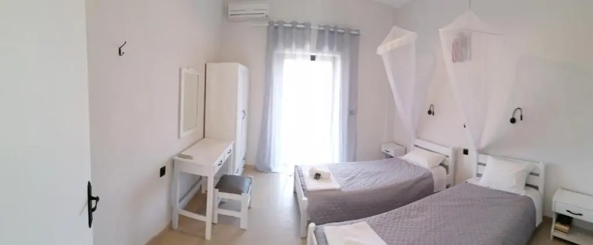 Makis Apartments