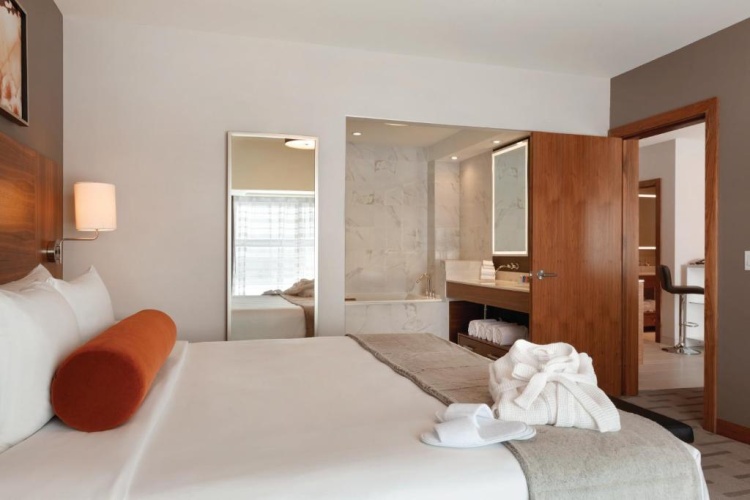 1 Bedroom Double Suite