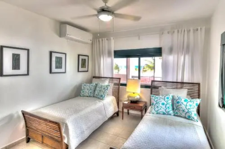 Oceanfront 3 Bdr Apt L201