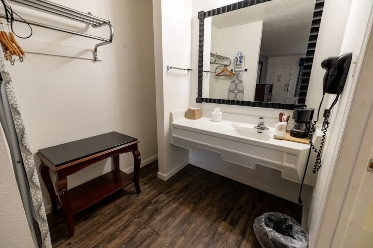Americas Best Value Inn