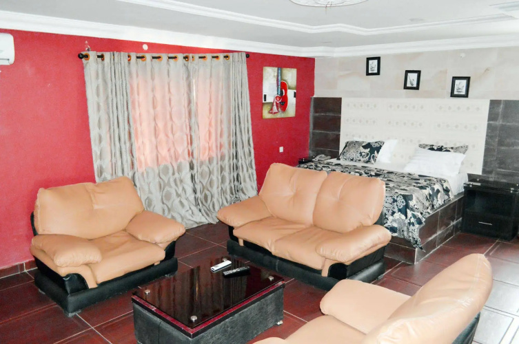 Inglesias Suites