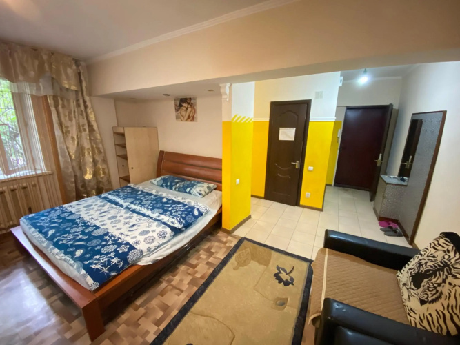 Loco Apartments