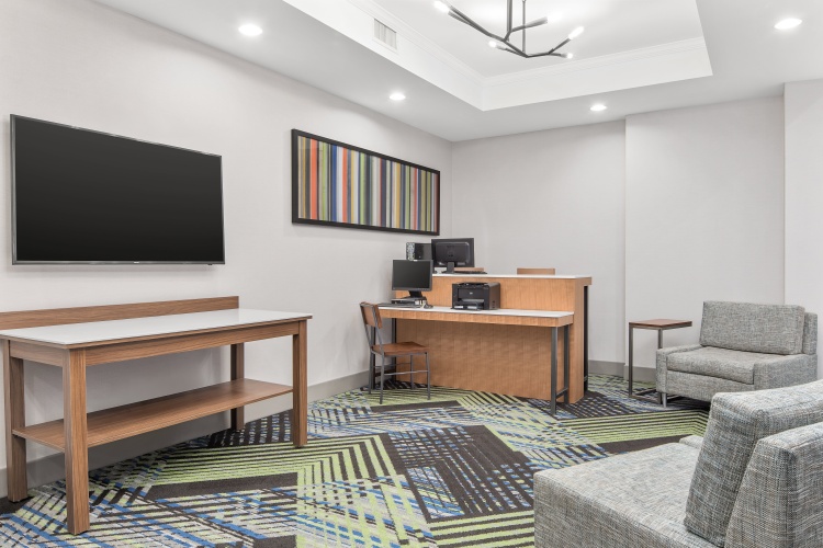 Holiday Inn Express & Suites Palm Bay photo 7