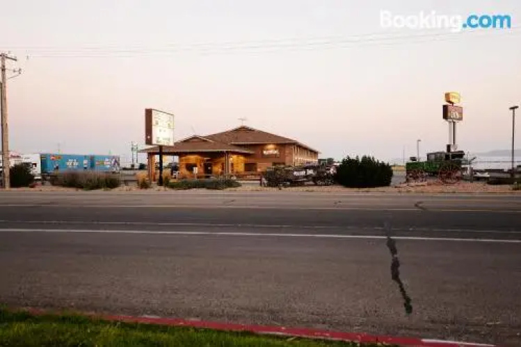 Western Inn