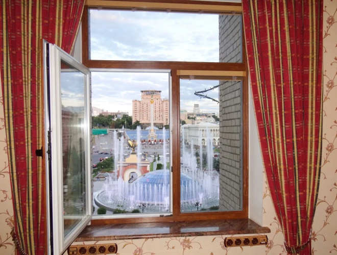 KyivHome Best view on Independence Square