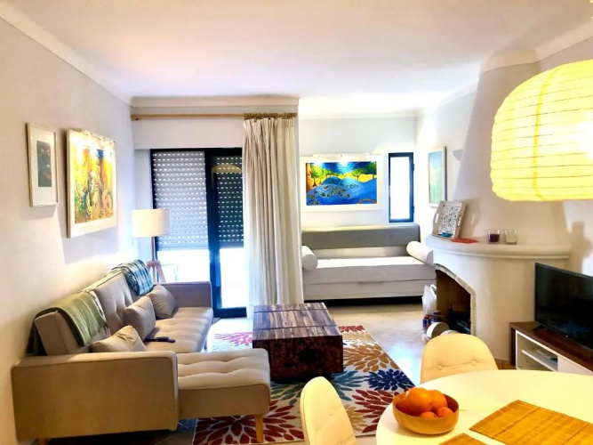 Art 13 - Apartamento com piscina