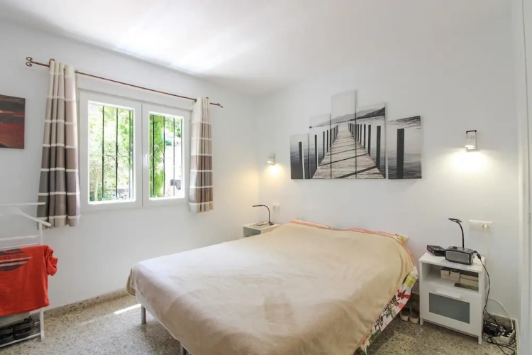 4 Bedrooms Villa with balcony