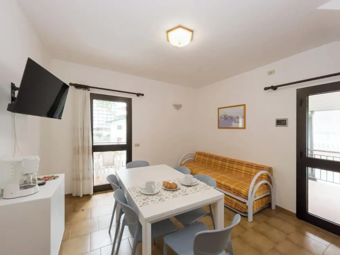 2 Bedrooms Apartment with balcony and with city view