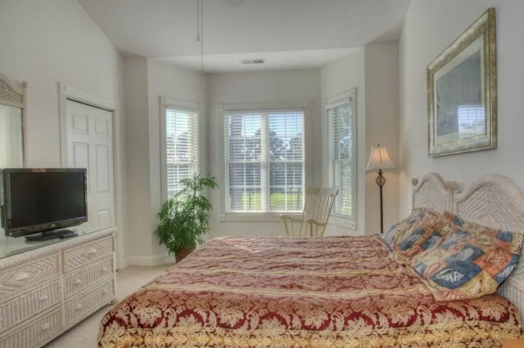 Magnolia Pointe 402-4878 by RedAwning