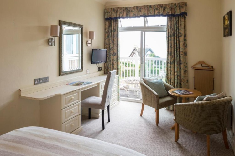 Superior Double room with balcony and with sea view