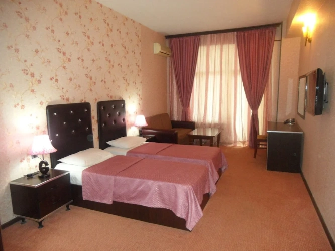 Standard Twin room with balcony