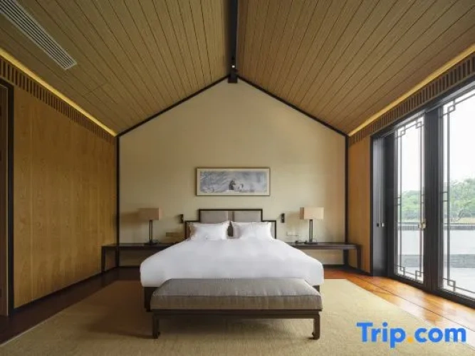 1 Bedroom Suite