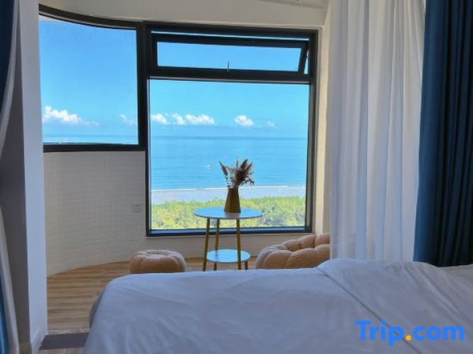 3 Bedrooms Standard Triple room with sea view