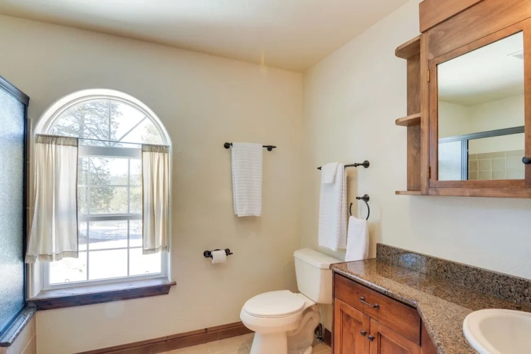 3 Bedrooms Cottage