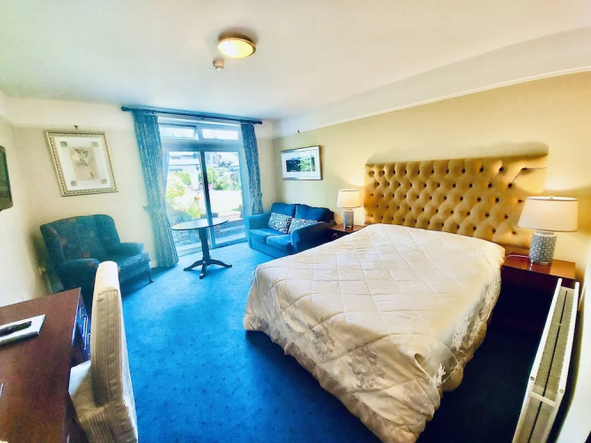 Belvedere Lodge