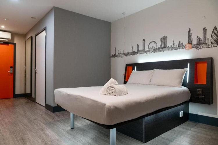 Easyhotel London City Shoreditch photo 11