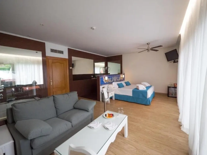 Junior Suite with balcony