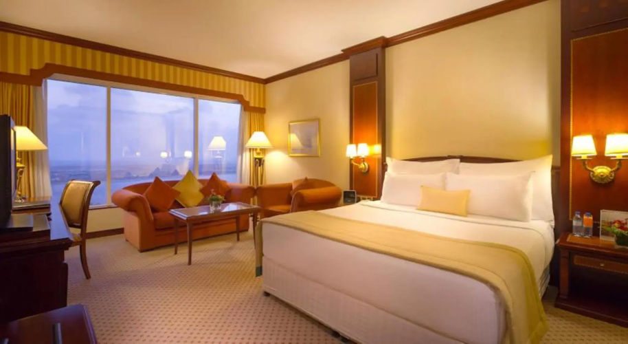 Corniche Hotel Abu Dhabi