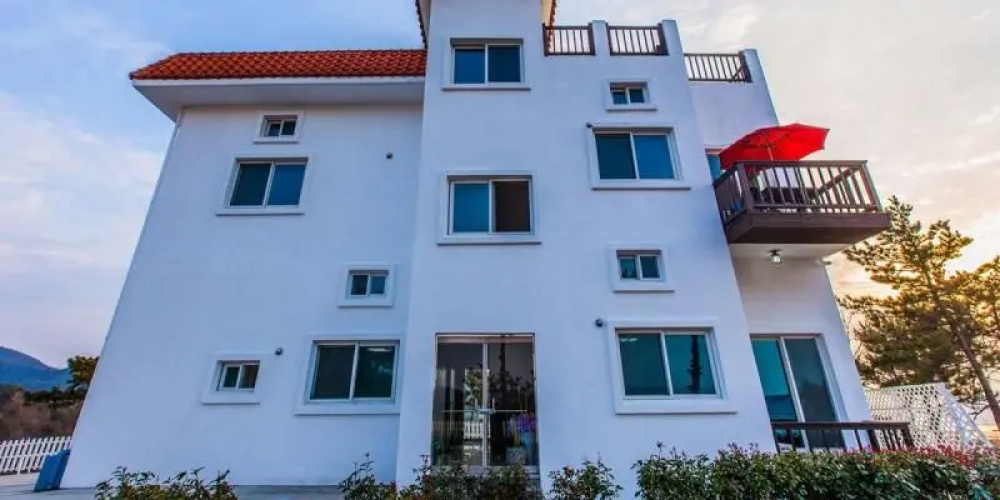 Yeosu Art Pension