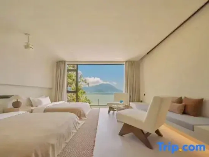 Standard Twin room with sea view