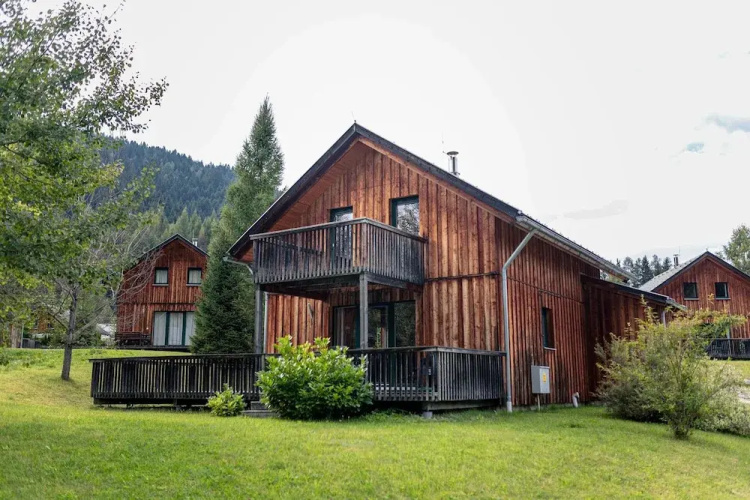 Snug Chalet With Infrared Sauna
