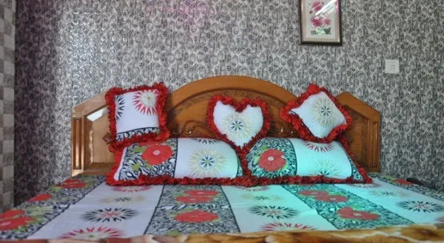 Pari Guest House