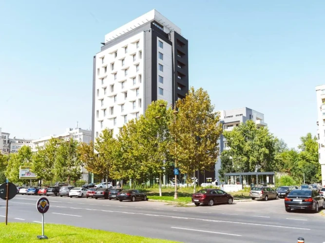 3 Bedrooms Apartment