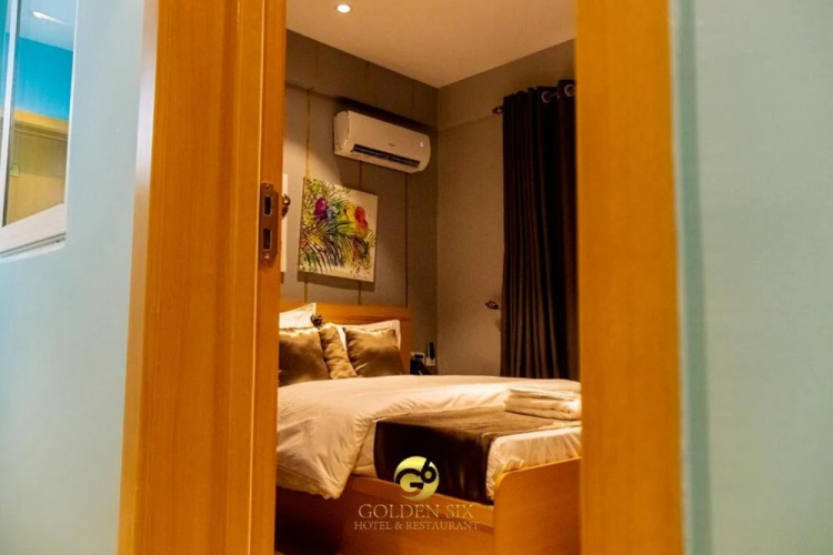 Golden Six Hotel & Restaurant