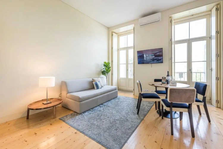 Apartment with balcony