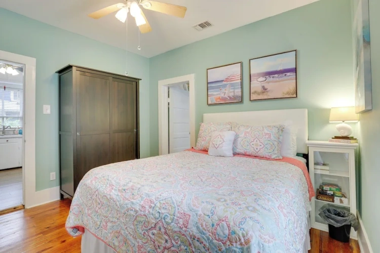 2 Bedrooms Cottage
