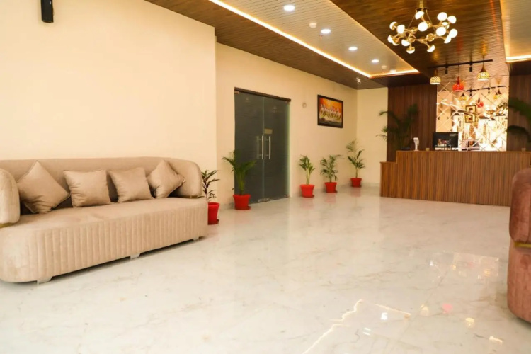 Sarla Hotel Inn