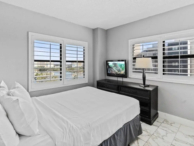 Enclave Swanky