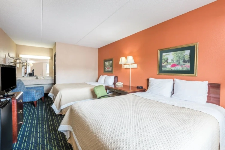 Quadruple room