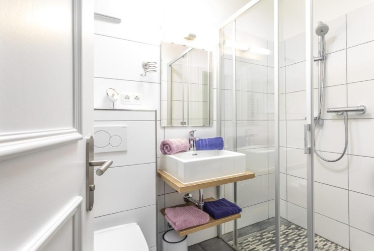 2 Bedrooms Apartment