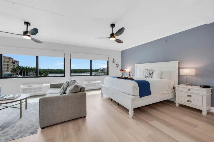 Double Suite with bay view