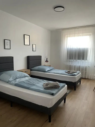 GREEN HILL Apartment