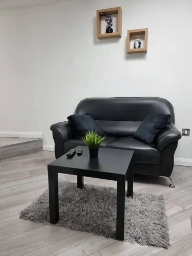 Deluxe Studio