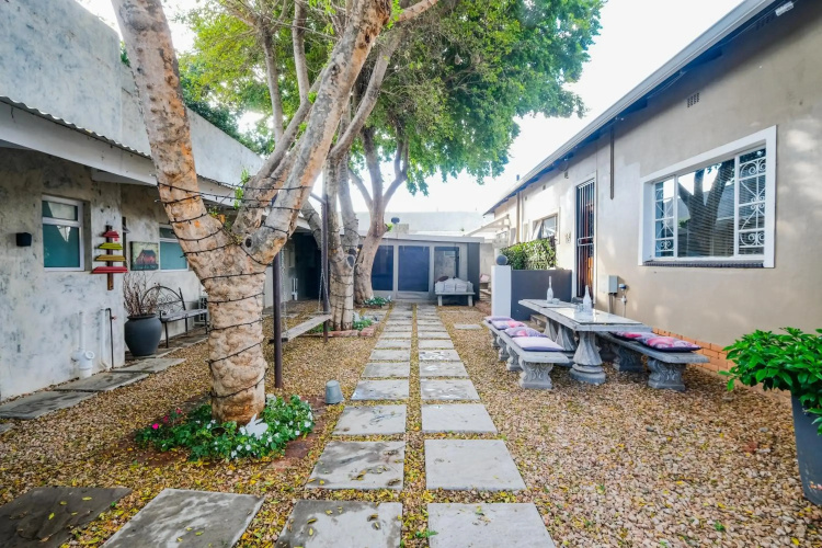 Rose Acres Guest House
