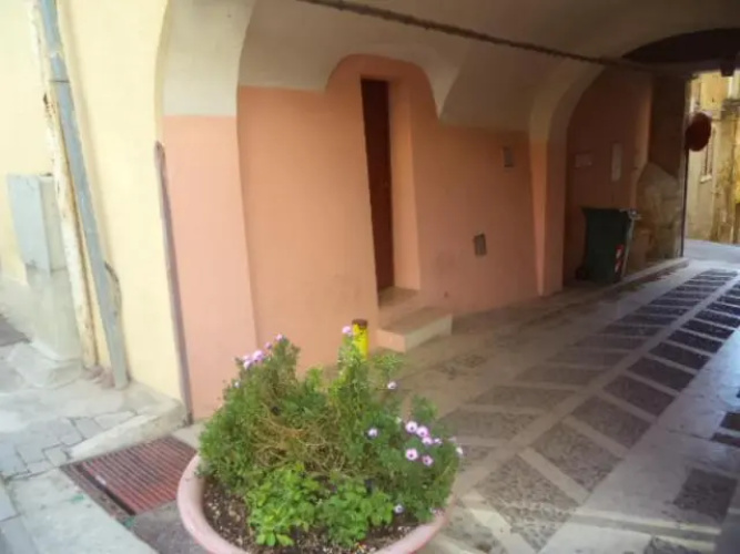 Casa Dell'Arco