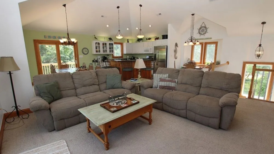 Castaway - 6 Br Home