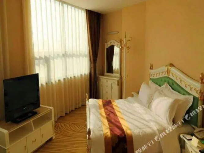 Royal Garden Hotel