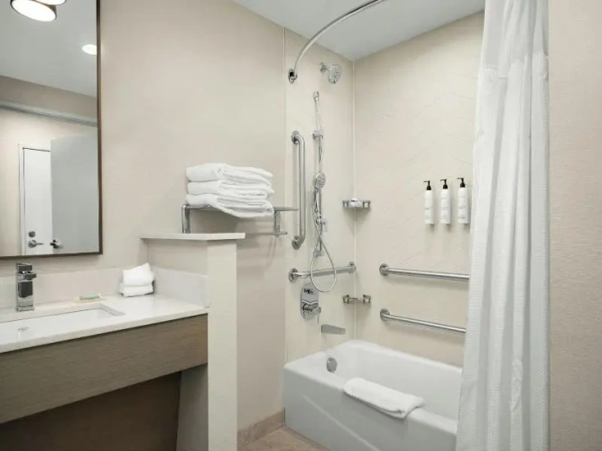 Suite with view