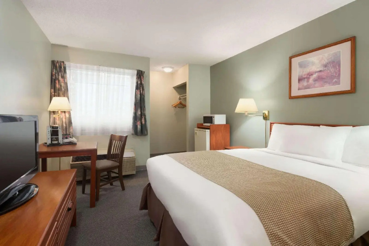 Travelodge by Wyndham Cranbrook