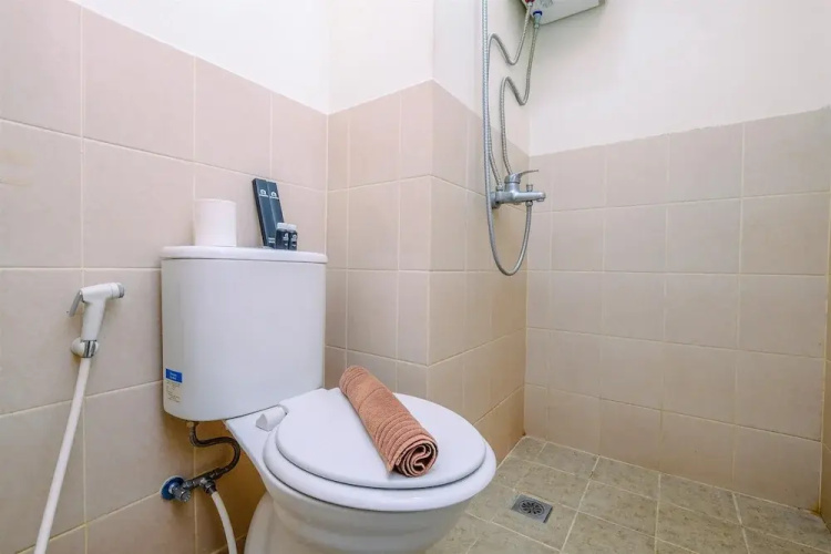 Nice and Modern 2BR at Podomoro Golf View Apartment
