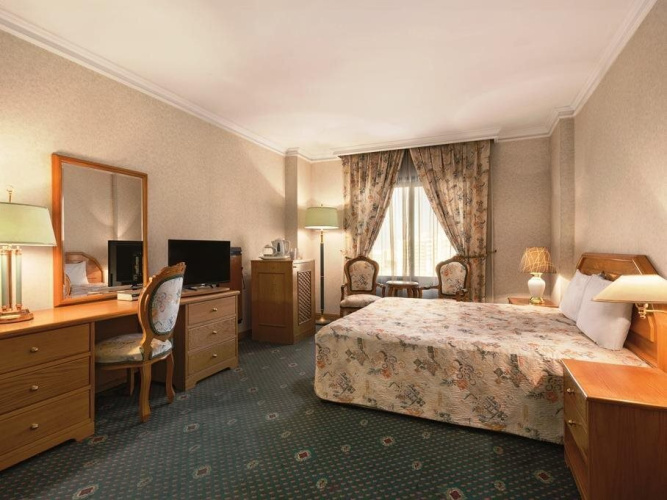 Ramada Hotel