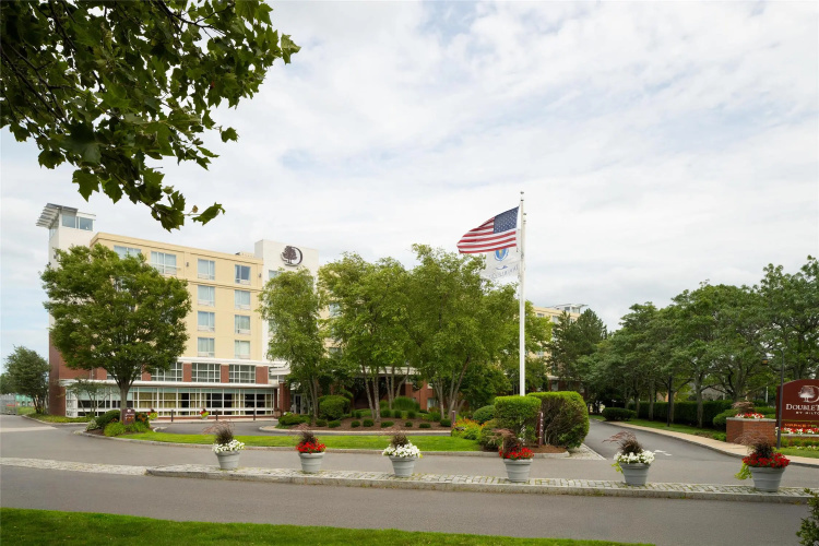 DoubleTree by Hilton Boston Bayside photo 23