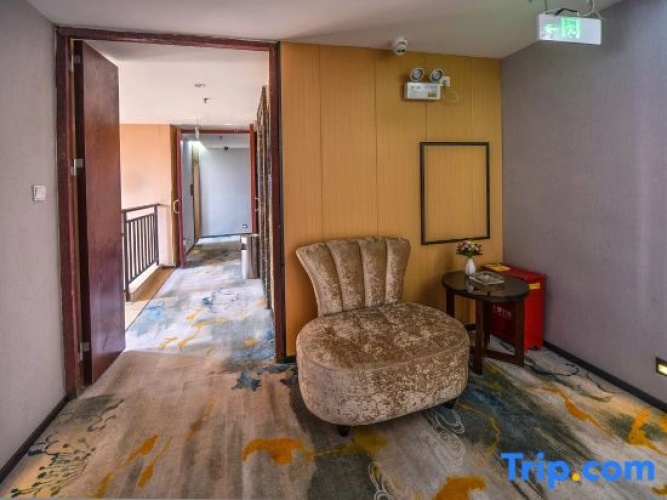 Jinglong Hotel