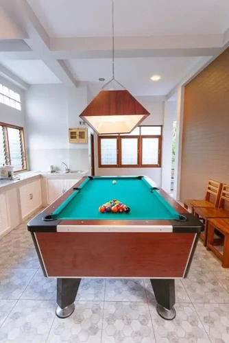4 Bedrooms Villa