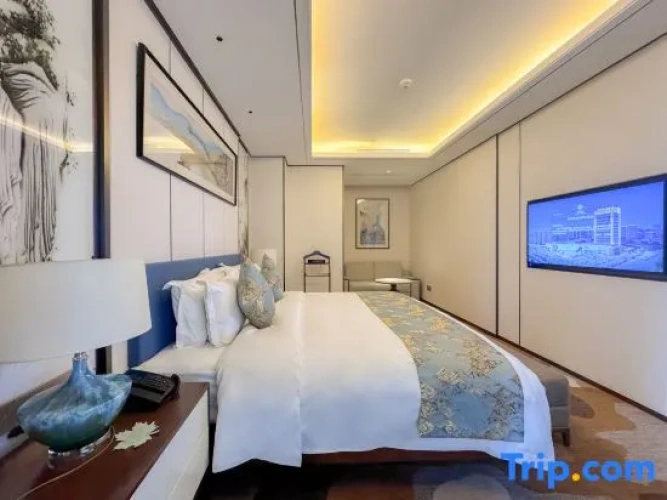 Deluxe Double Suite